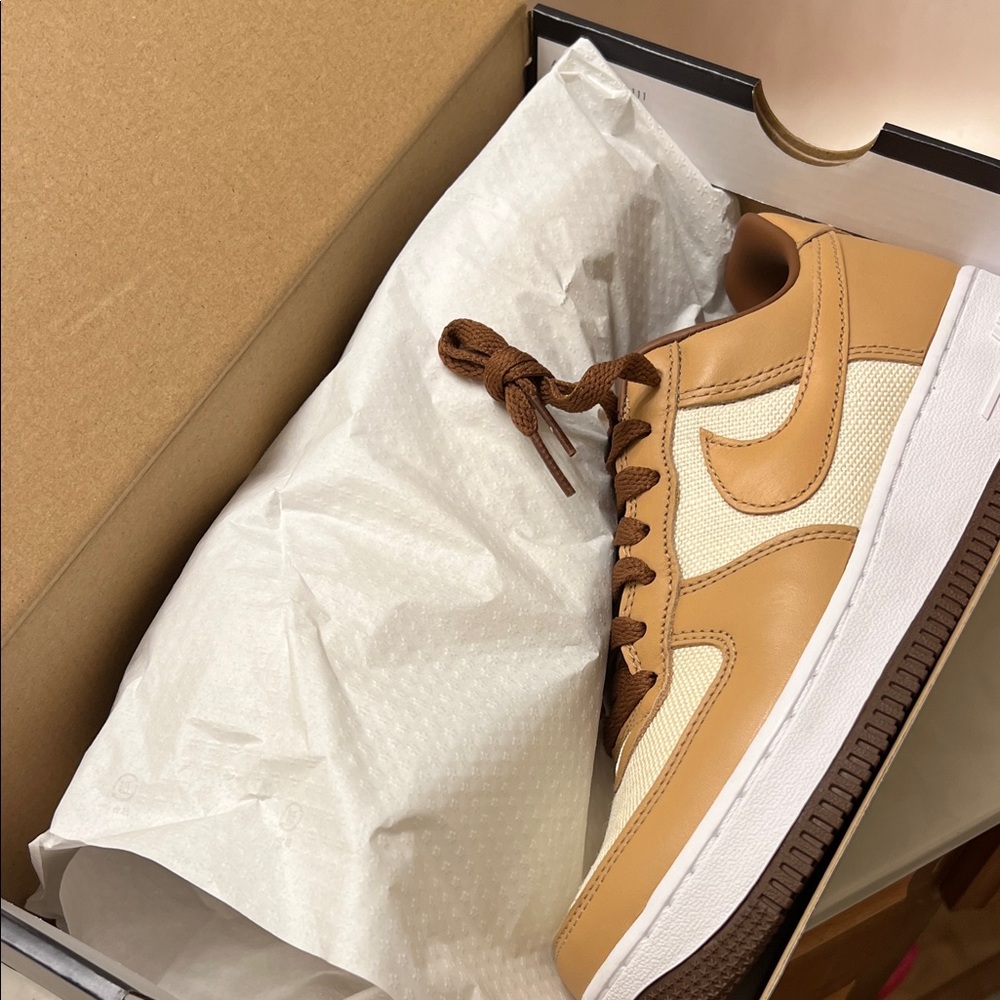 Men's Tan and Brown Sneakers